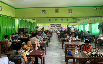 MI Tarbiyatul Banin Jadi Arena “Perang Otak” Liga Catur Junior Pati Series 3! Total 88 Peserta Adu Strategi di Papan 64 Bidak!